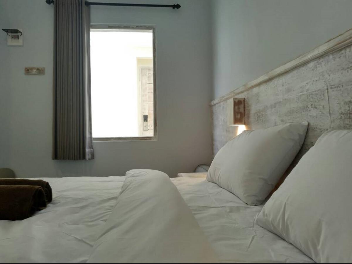 Atlas Gili Party Hostel กีลีตราวางัน ภายนอก รูปภาพ