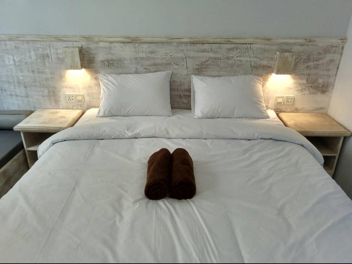 Atlas Gili Party Hostel กีลีตราวางัน ภายนอก รูปภาพ