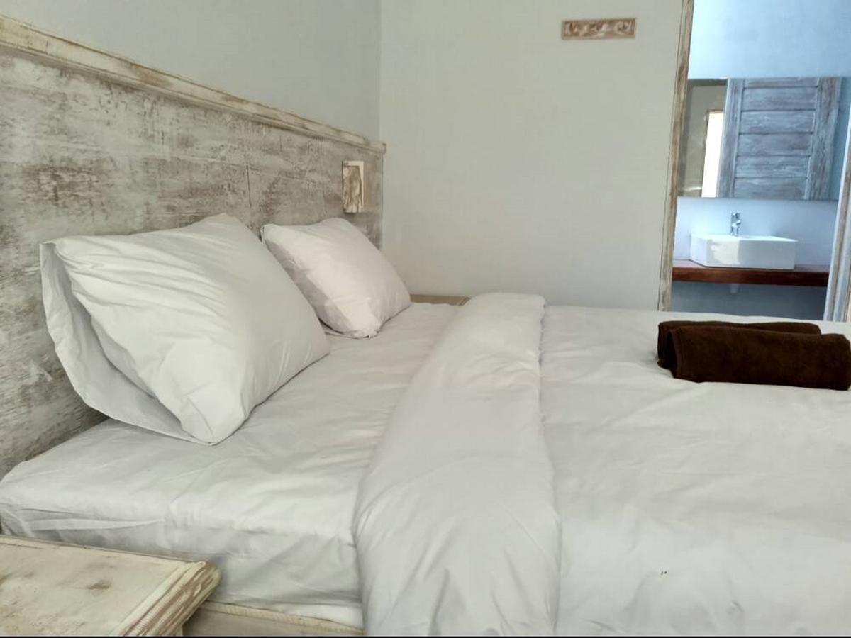 Atlas Gili Party Hostel กีลีตราวางัน ภายนอก รูปภาพ